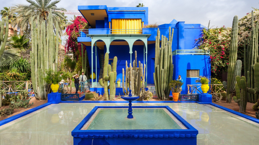 How to replicate the Majorelle Garden design with our Electric Blue masonry paint