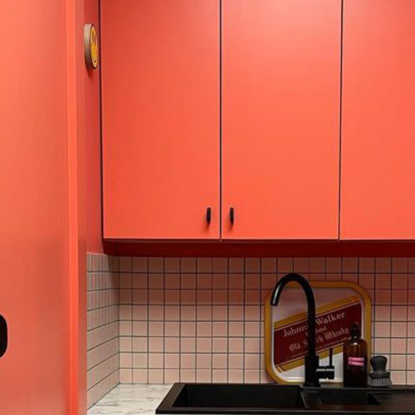 How to decorate a small kitchen
