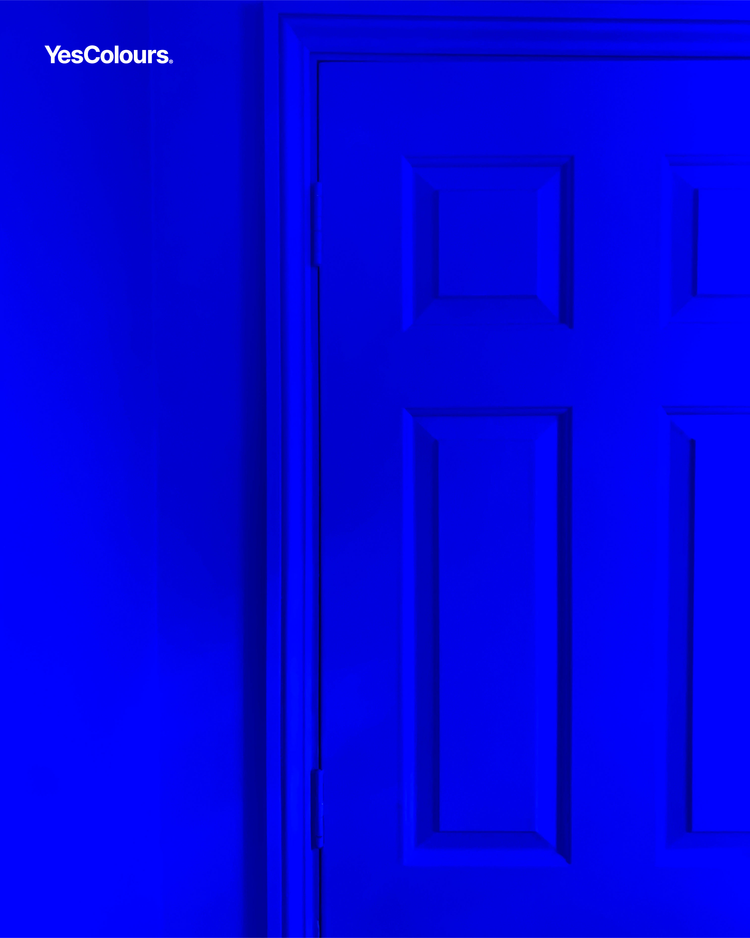 Electric Blue paint swatch